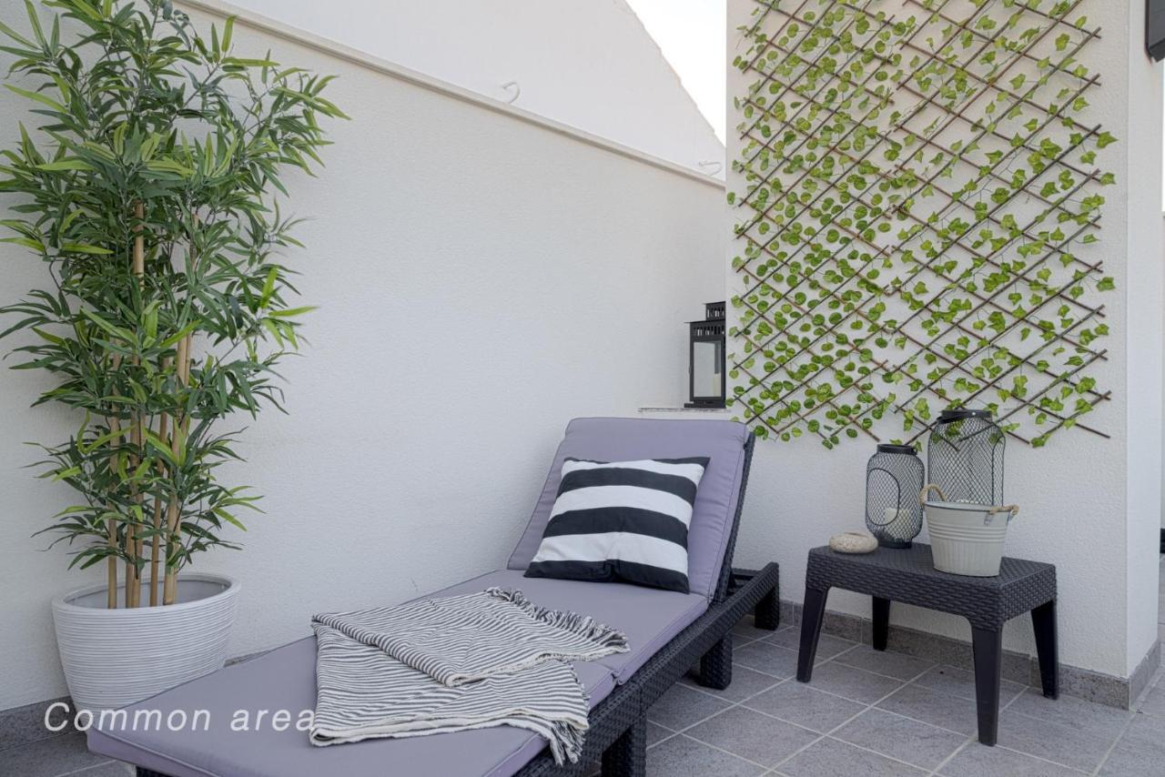 מאלגה Caleta Homes - Ancha Del Carmen מראה חיצוני תמונה