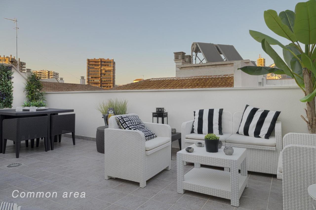 מאלגה Caleta Homes - Ancha Del Carmen מראה חיצוני תמונה